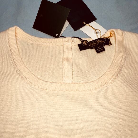 Classic Brooks Brothers pale peach sleeveless knit blouse, , Capsule Wardrobe - Picture 3 of 9